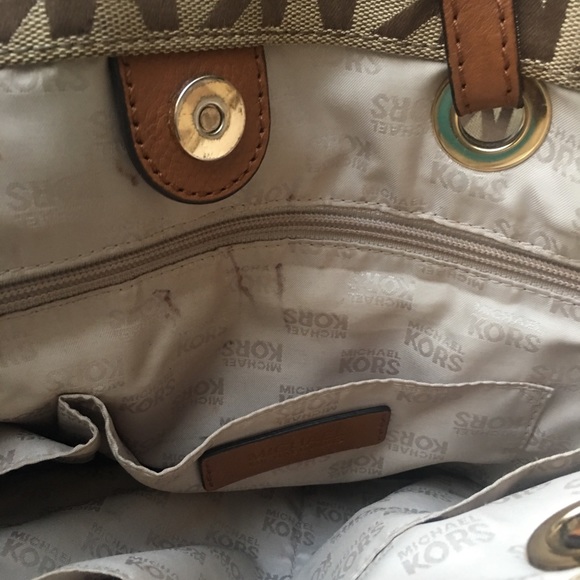 Sold - Picture 3 of 8